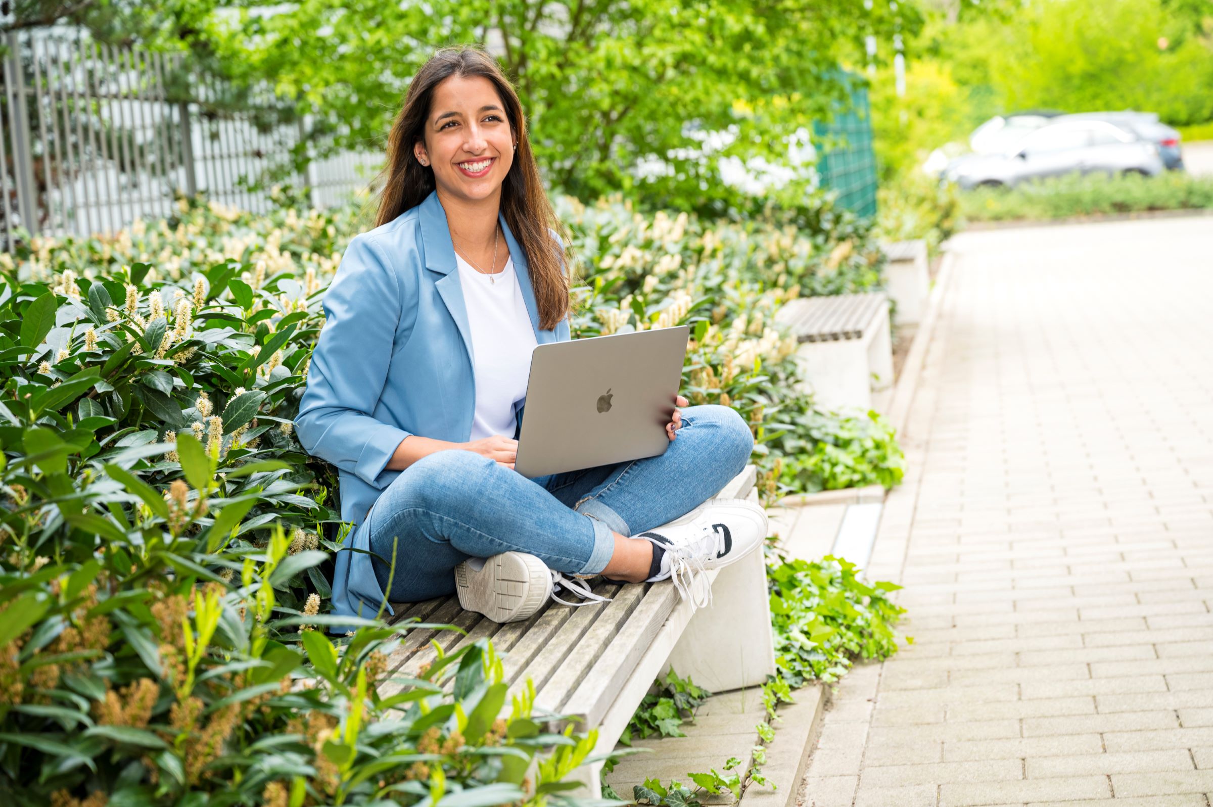 Azubi IT Weiblich Outdoor